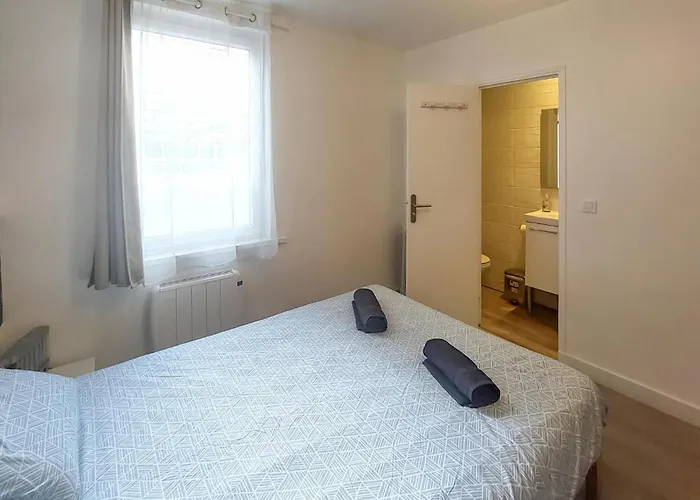 1 Bedroom Beautiful In Appartement *